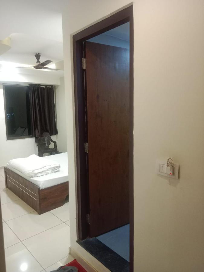 Hotel Shreeji'S Gandhinagar Dış mekan fotoğraf